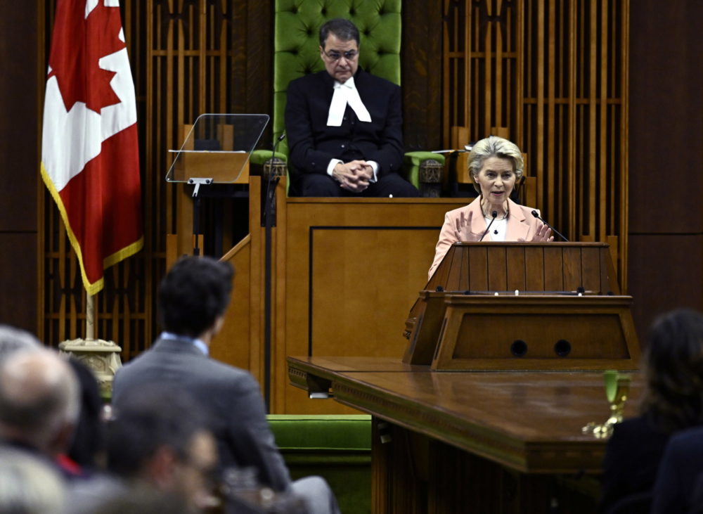 Von der Leyen: Kanada a katonák kiképzésével megmentette Ukrajnát