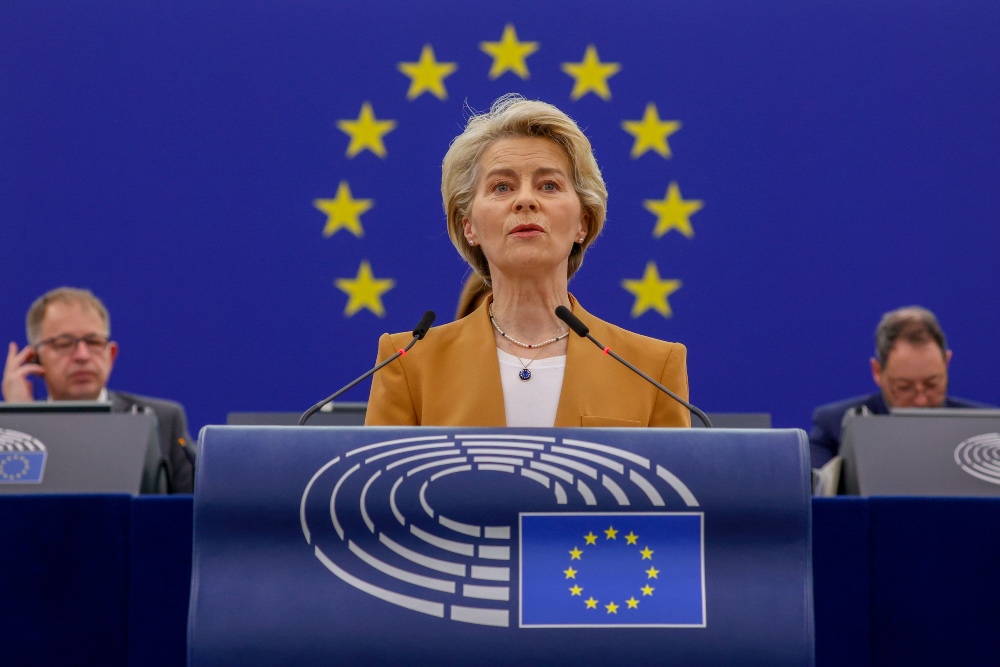 Ursula von der Leyen és Jens Stoltenberg az összefogásról szónokoltak