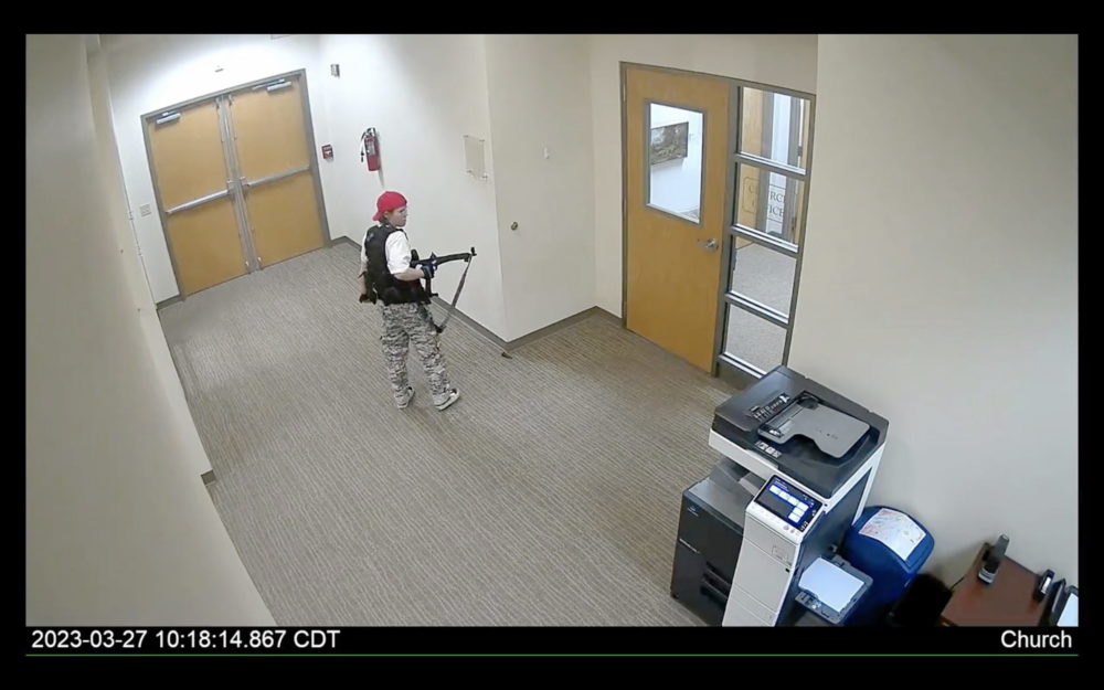 Egy kiáltványt találtak a transznemű lövöldöző lakásán