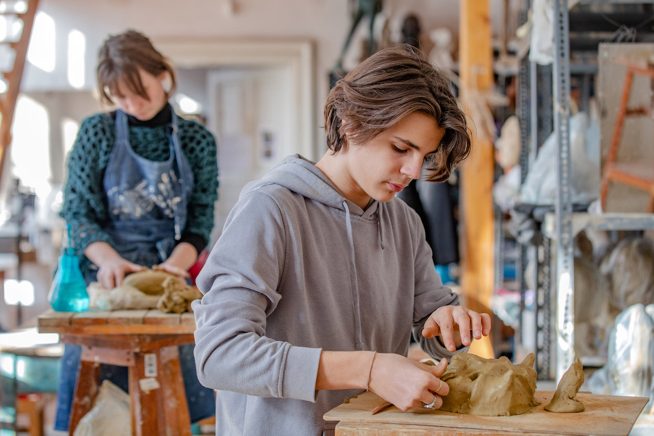 Korunk leendő mesterei
