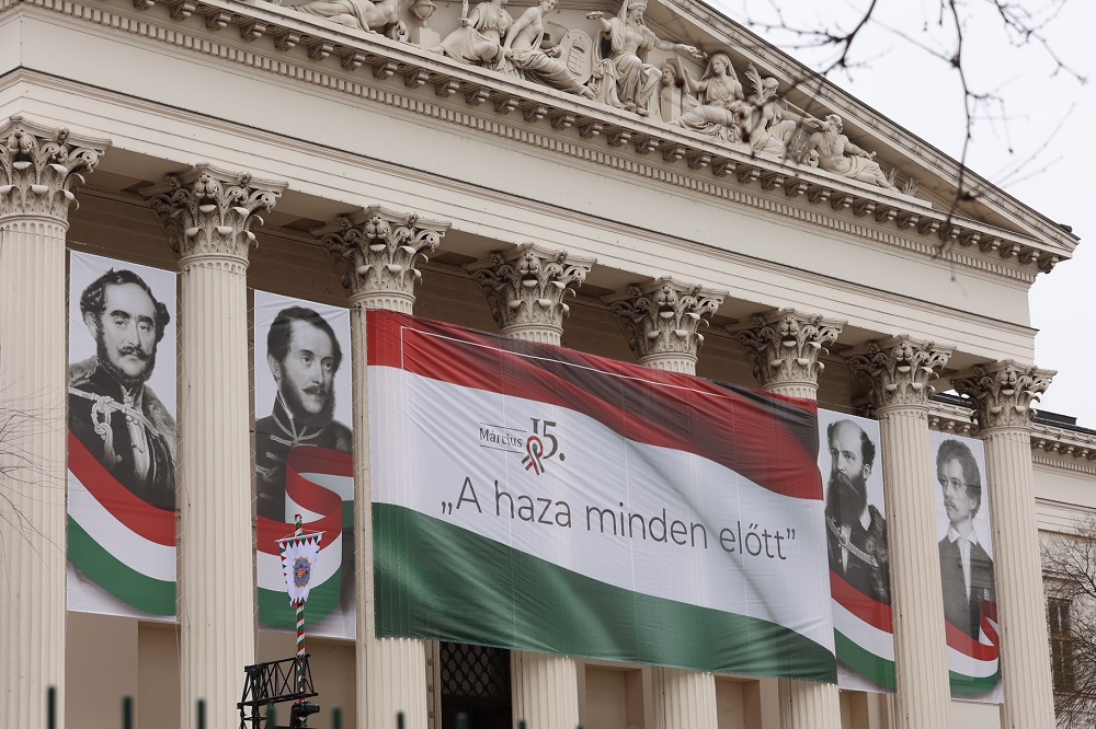 Kovács Zoltán: biztonságban véget értek az ünnepi rendezvények