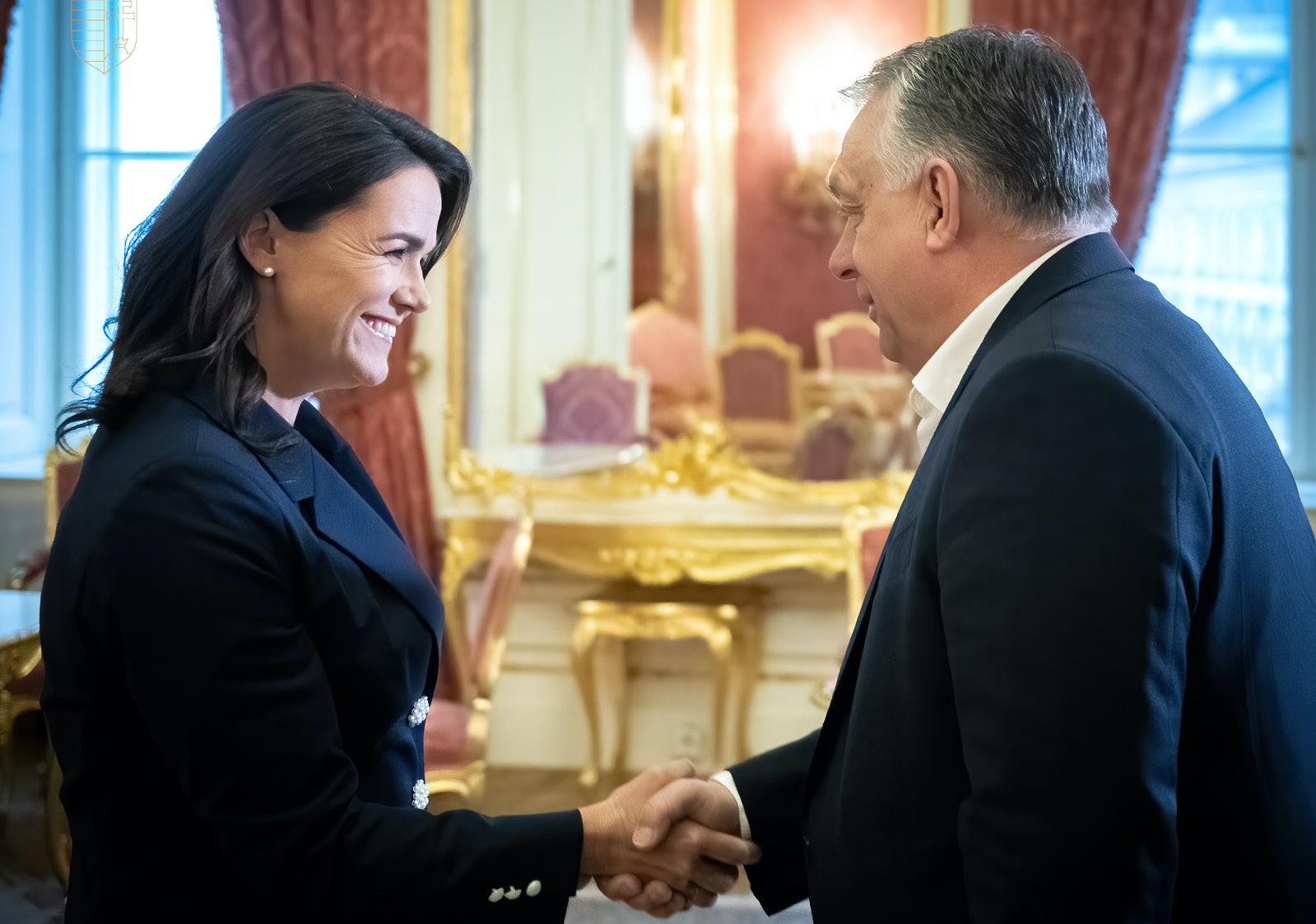 Novák Katalin fogadta Orbán Viktort a Sándor-palotában