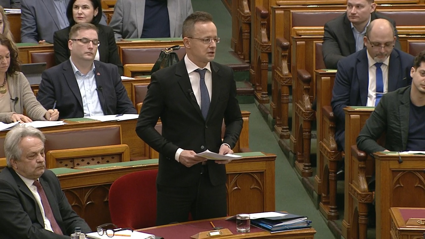 Szijjártó Péter: a 25. órában vagyunk (Videó!)