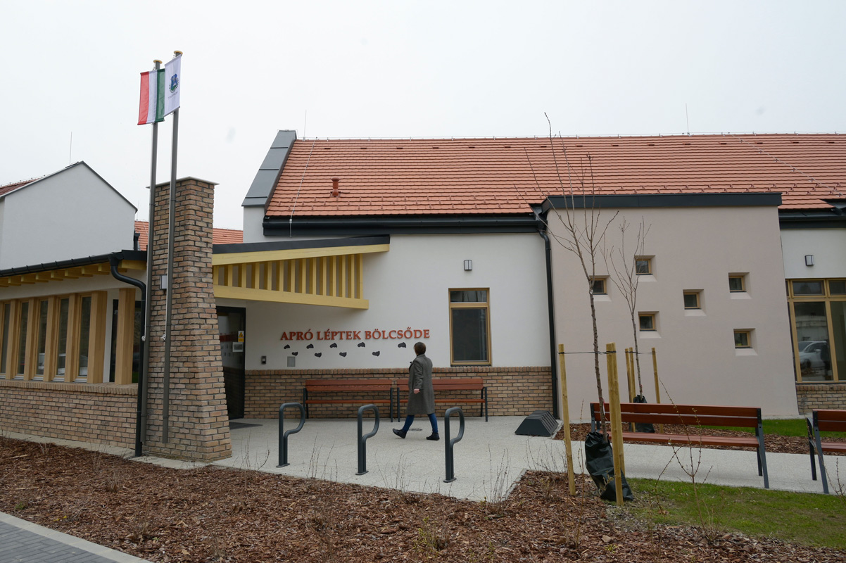 Új bölcsődét adtak át Törökbálinton