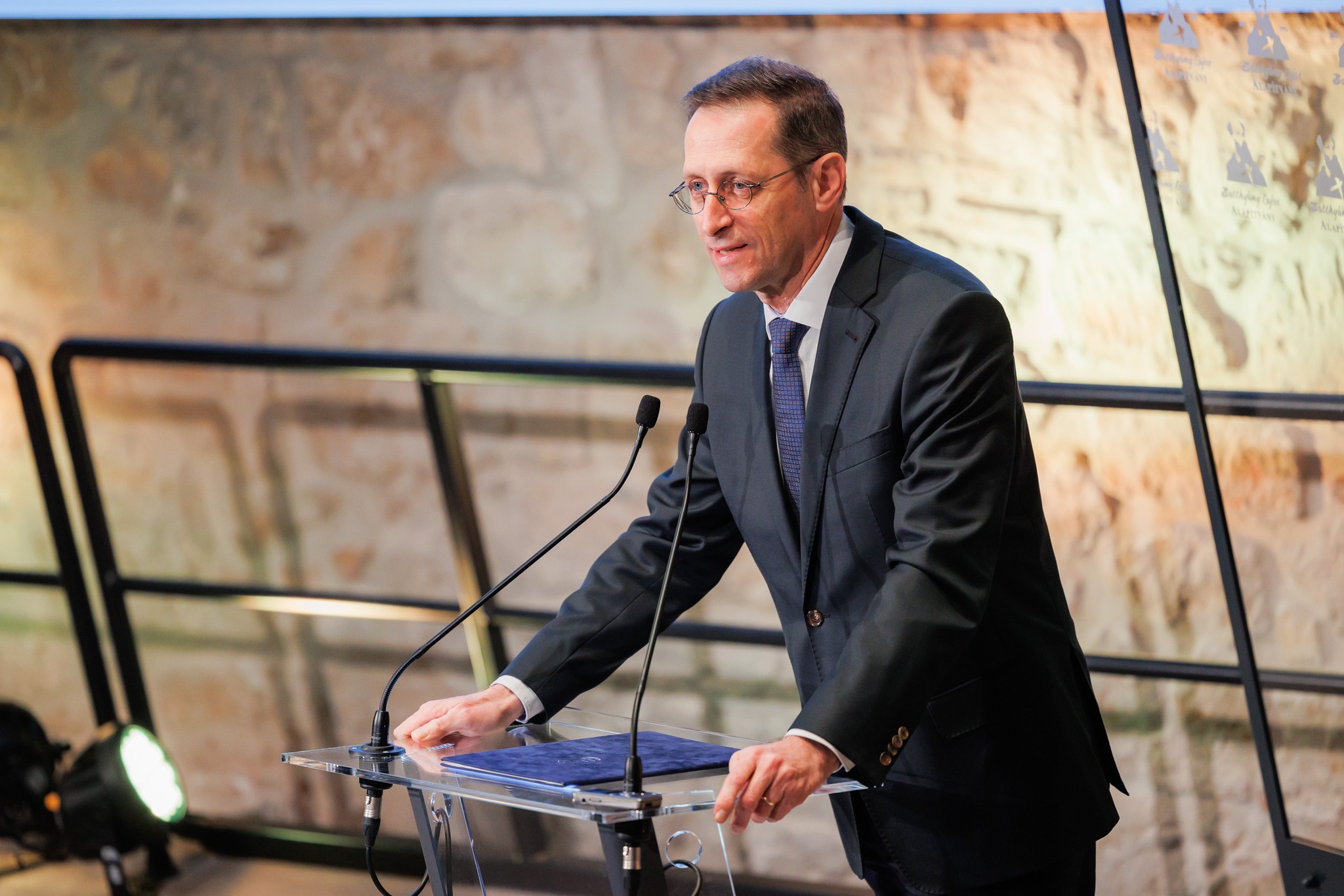 Milliárdokat spóroltak az állami hivatalok az energiatakarékossággal