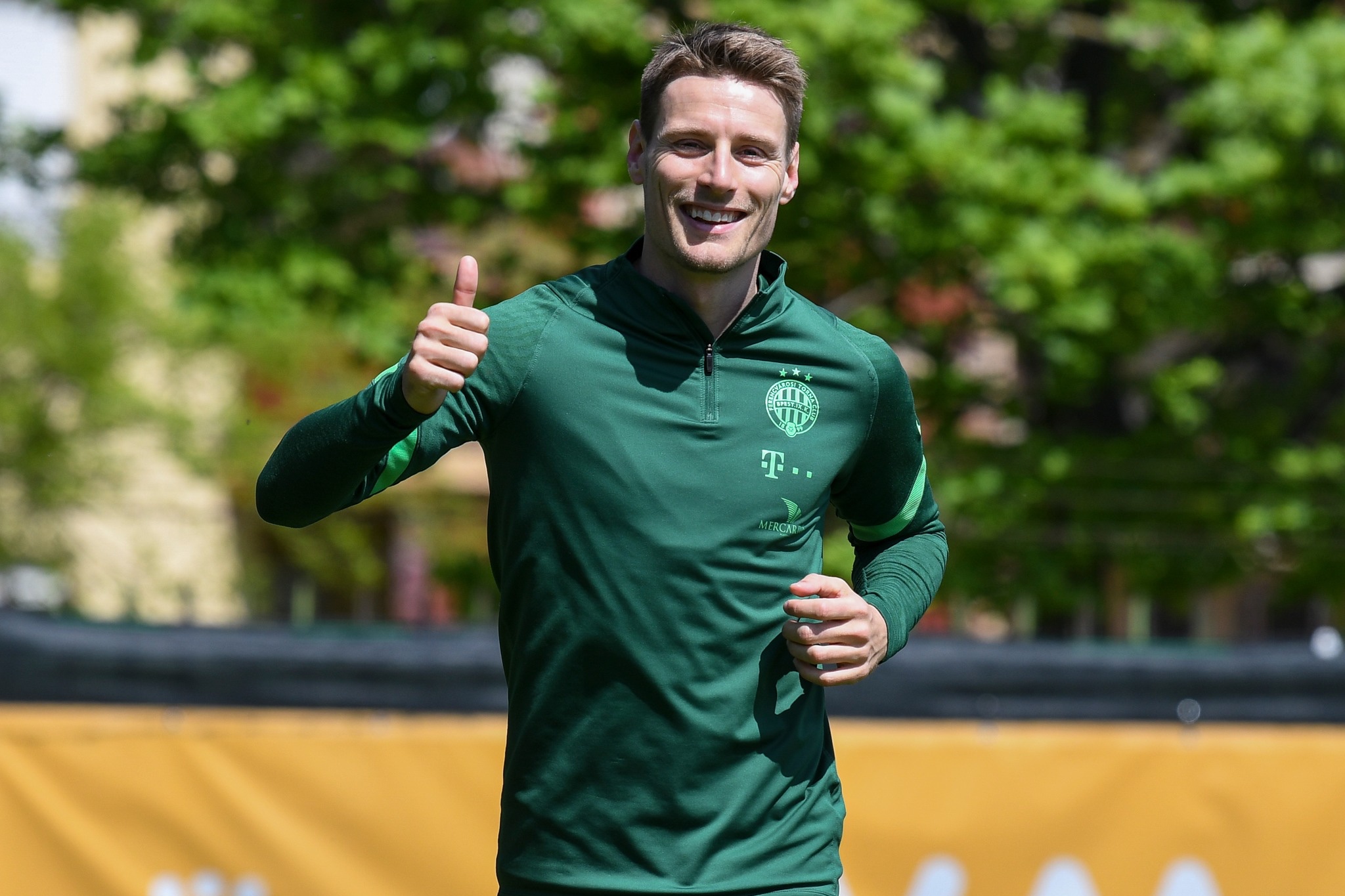 Teltház előtt rendezik az Újpest-Ferencváros derbit