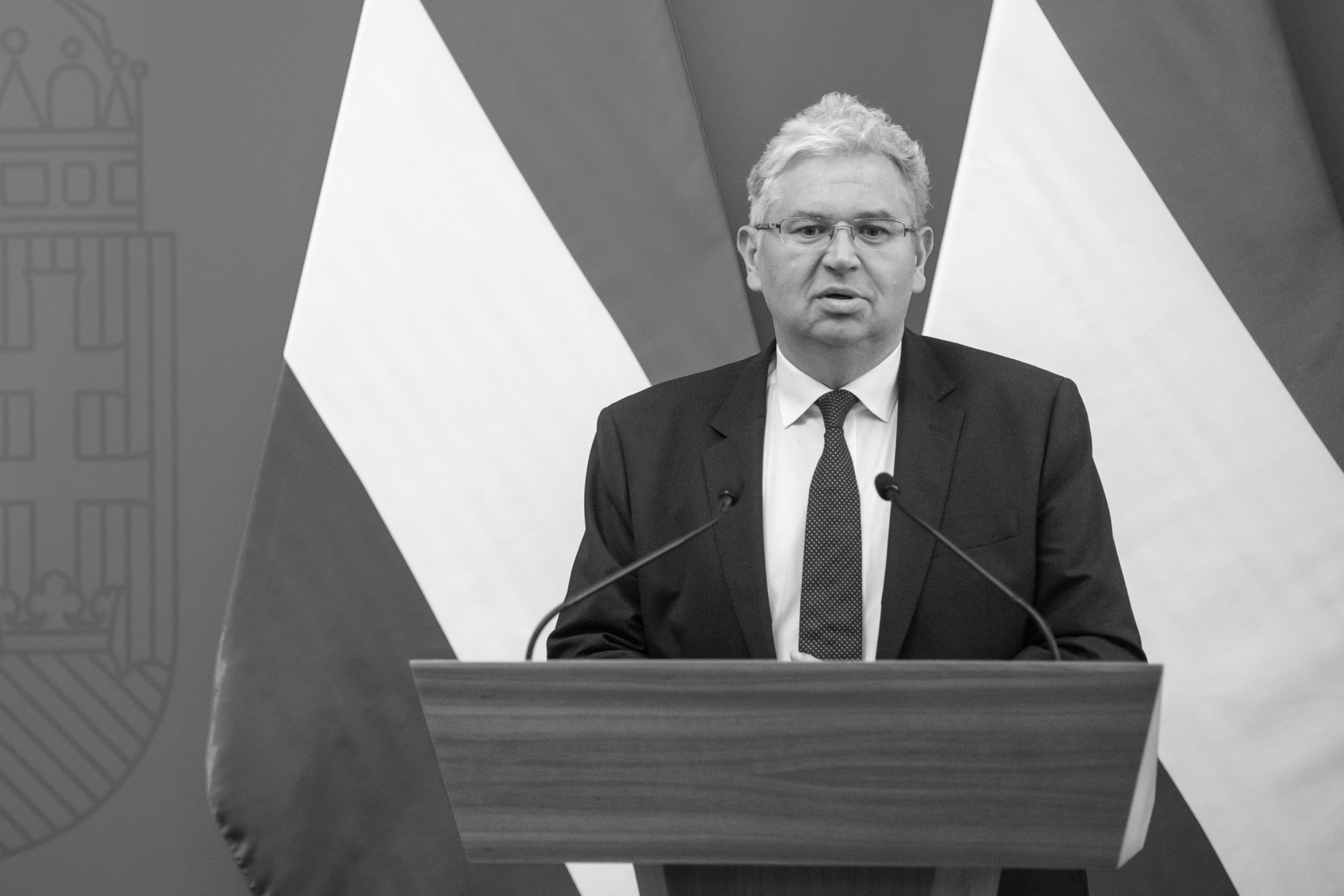 A parlamenti imacsoport búcsúzik Bajkai Istvántól