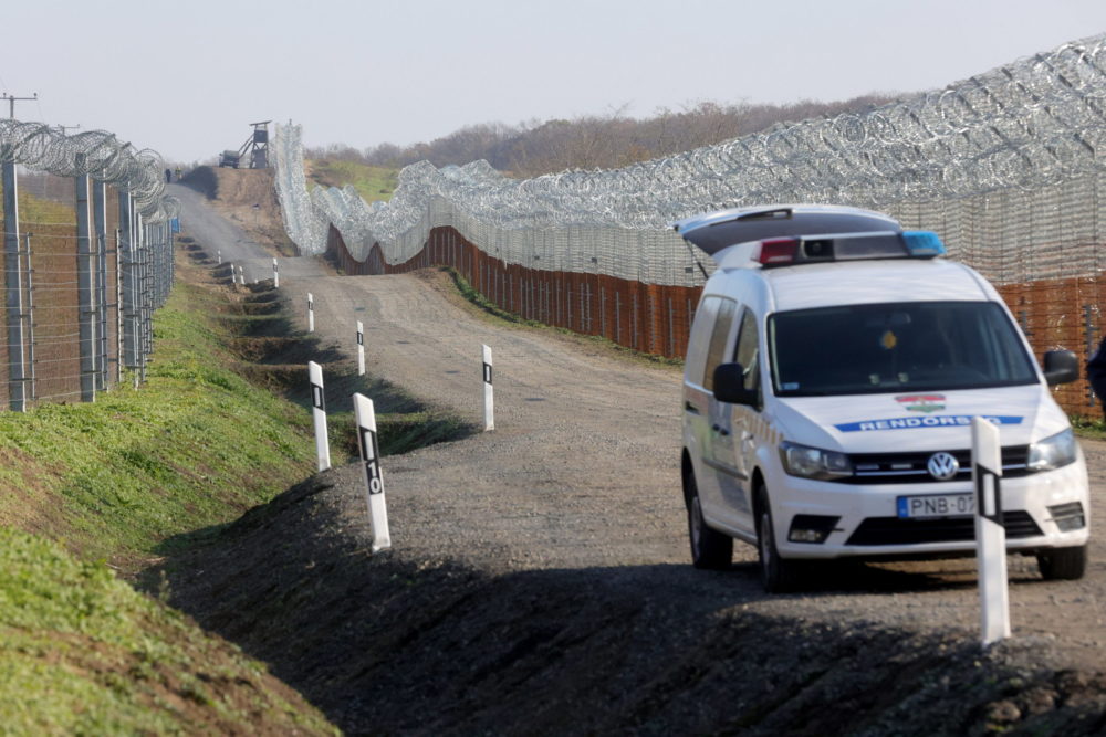 Rendőröket dobált a szerb-magyar határon, elfogták a pakisztáni férfit