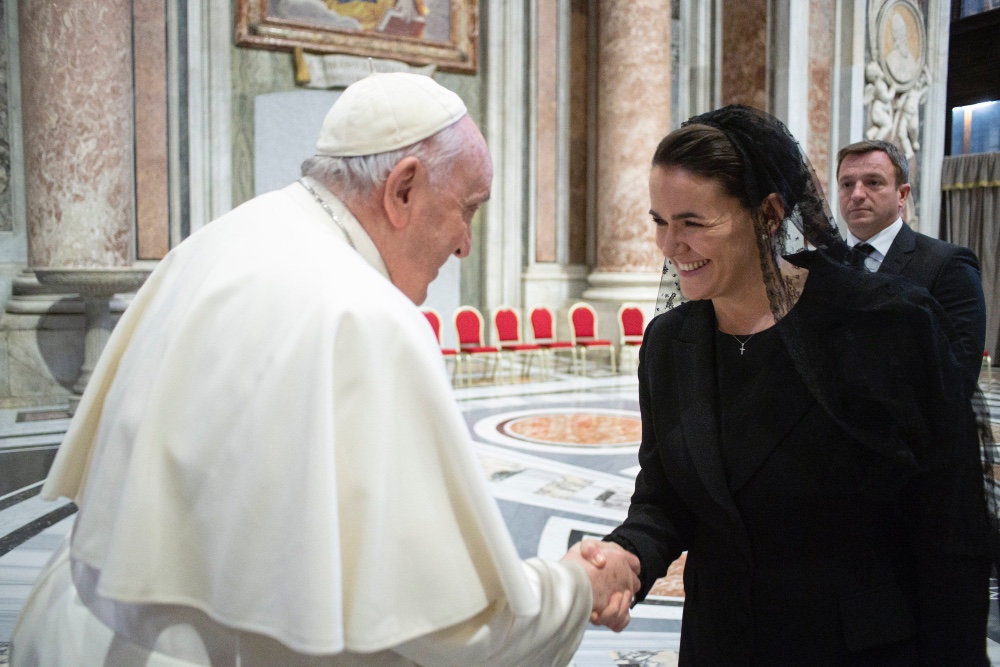 Novák Katalin: a magyarok nagy szeretettel várják a pápát
