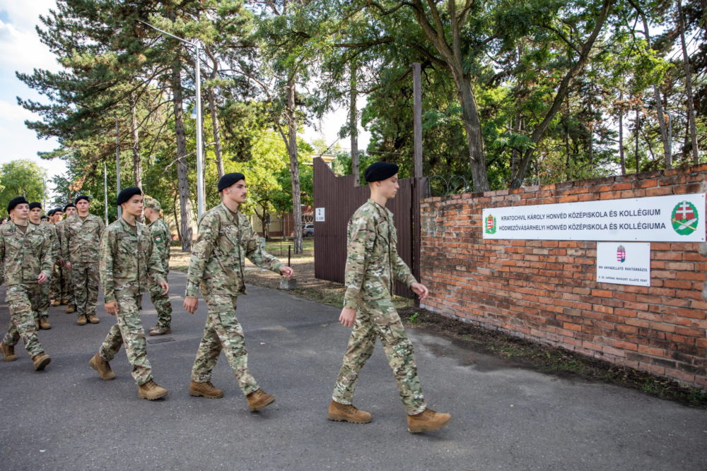 HM: 150 millió forintos fejlesztés a debreceni honvéd középiskolában