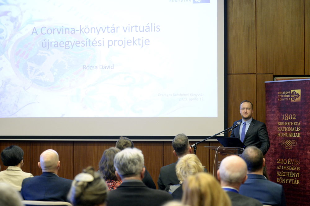 Több mint félszáz új digitális corvinamásolattal gazdagodott az OSZK