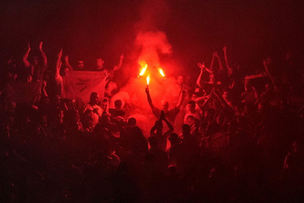Szurkolók a milánói San Siro Stadionban