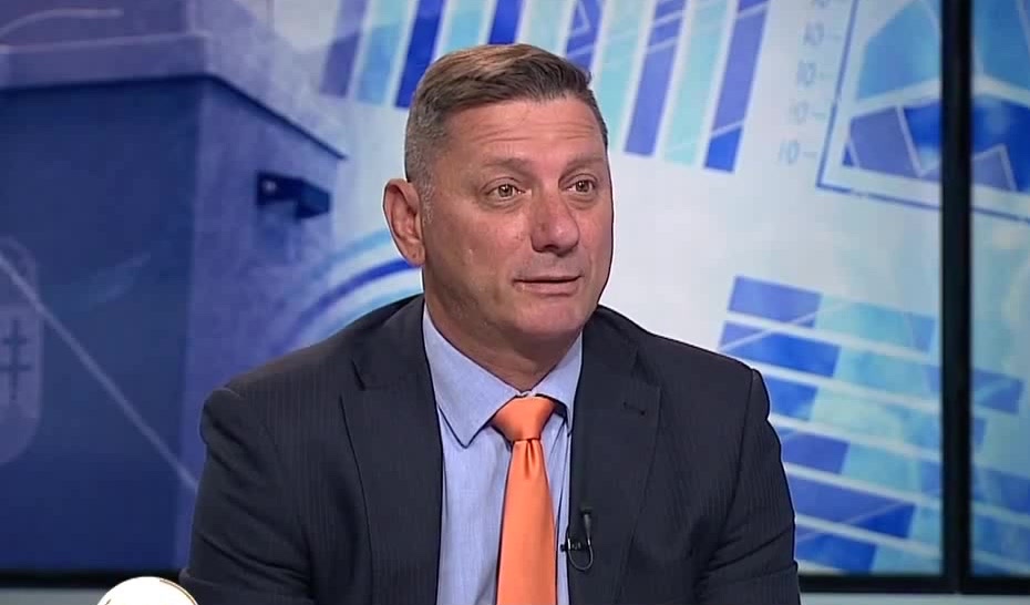 Elköszön az M1 nézőitől Fábián Barna műsorvezető