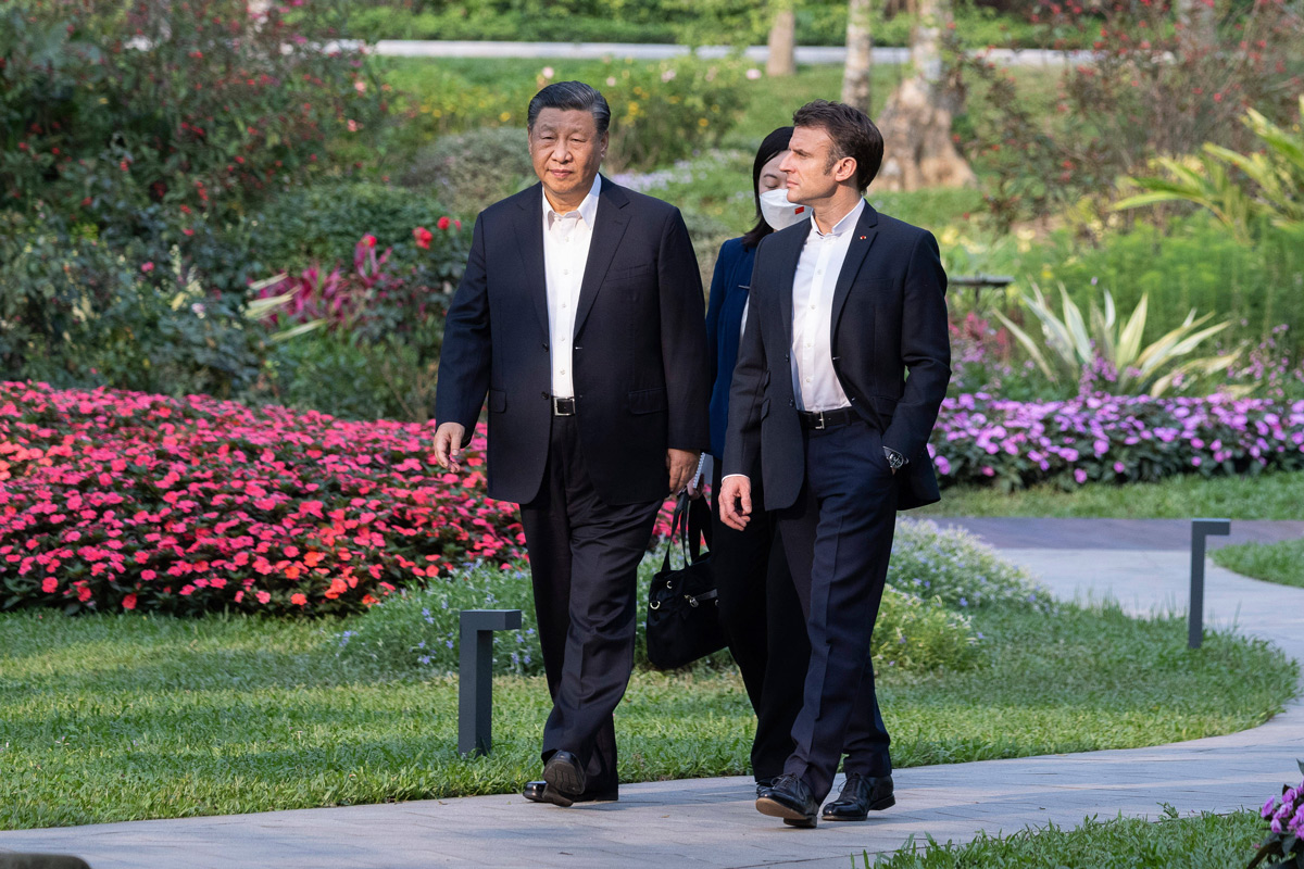 Emmanuel Macron: Európának sem az USA-t, sem Kínát nem kell követnie