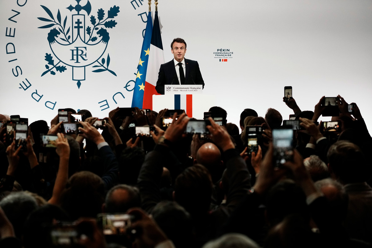 Macron: El kell kerülni Kínához fűződő kapcsolataink leépülését