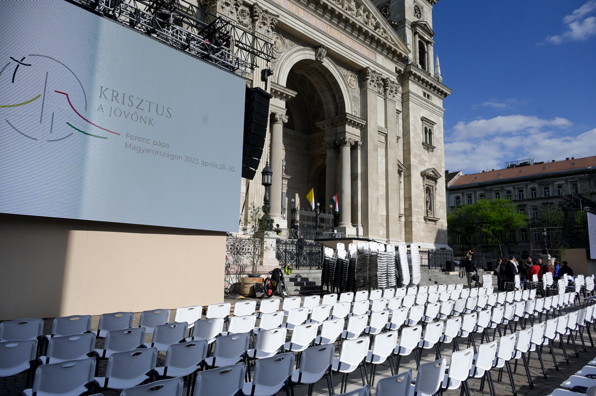 Folynak az előkészületek