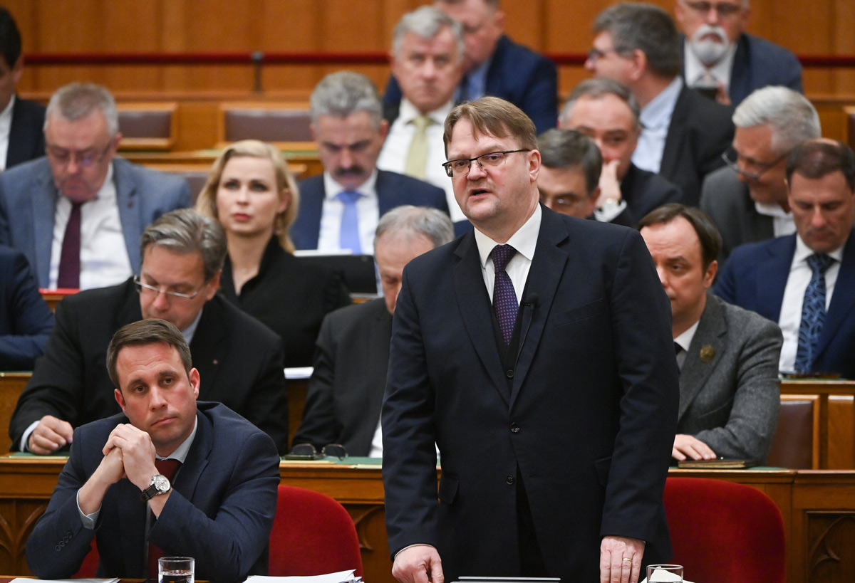 Jogunk van szót emelni