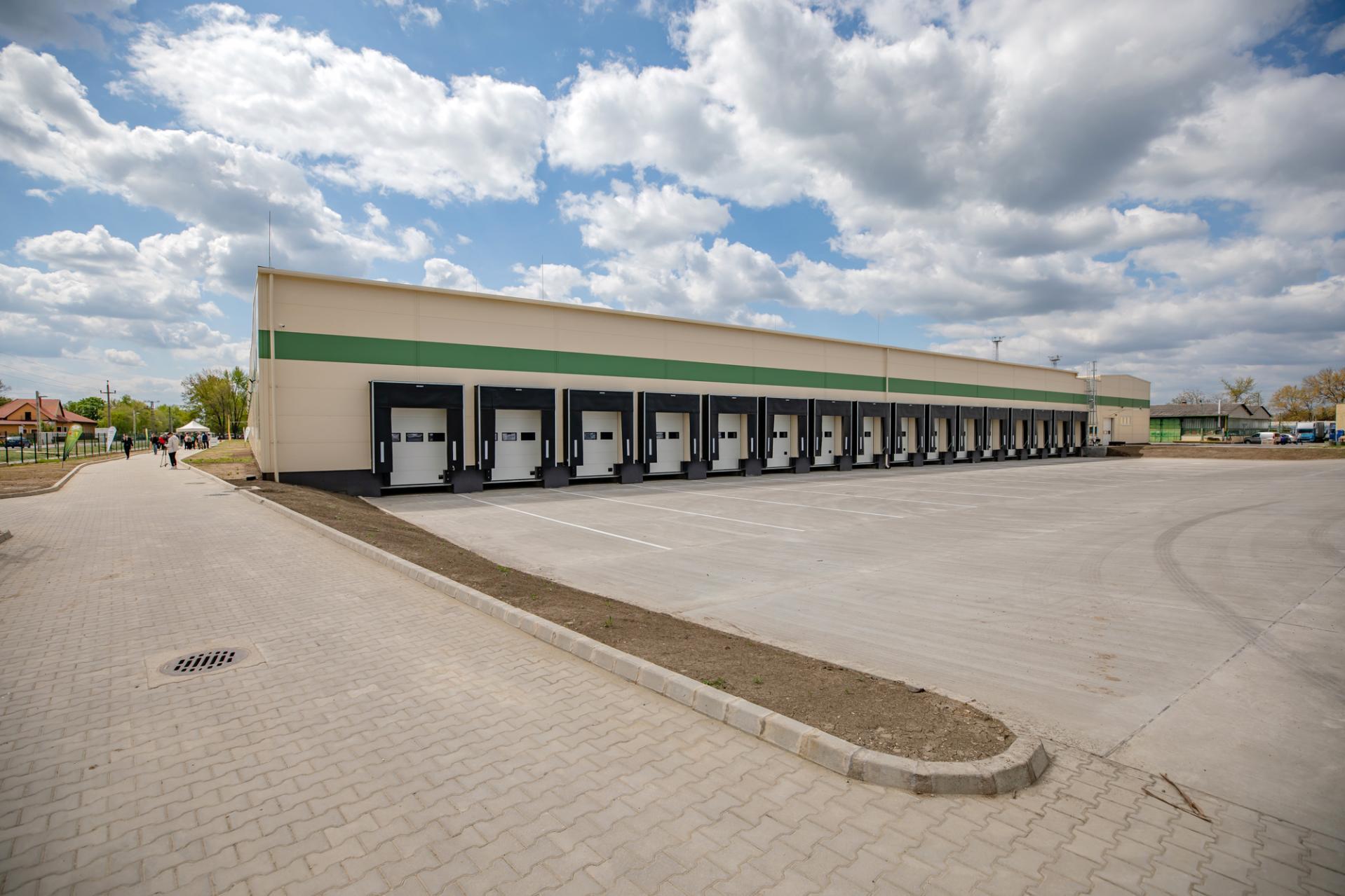 Átadták a Délalföldi Kertészek Szövetkezetének új logisztikai központját