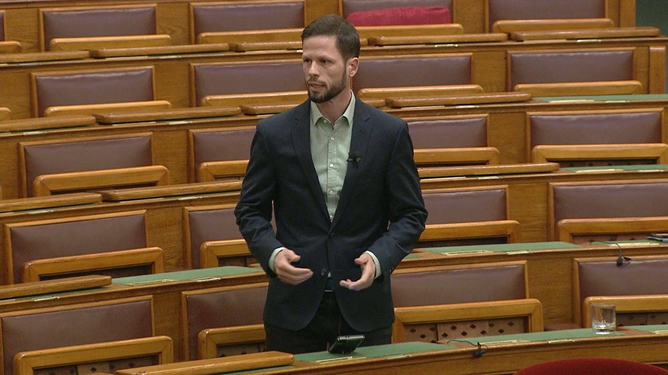 Tordai arcoskodott: önök ügyefogyottak