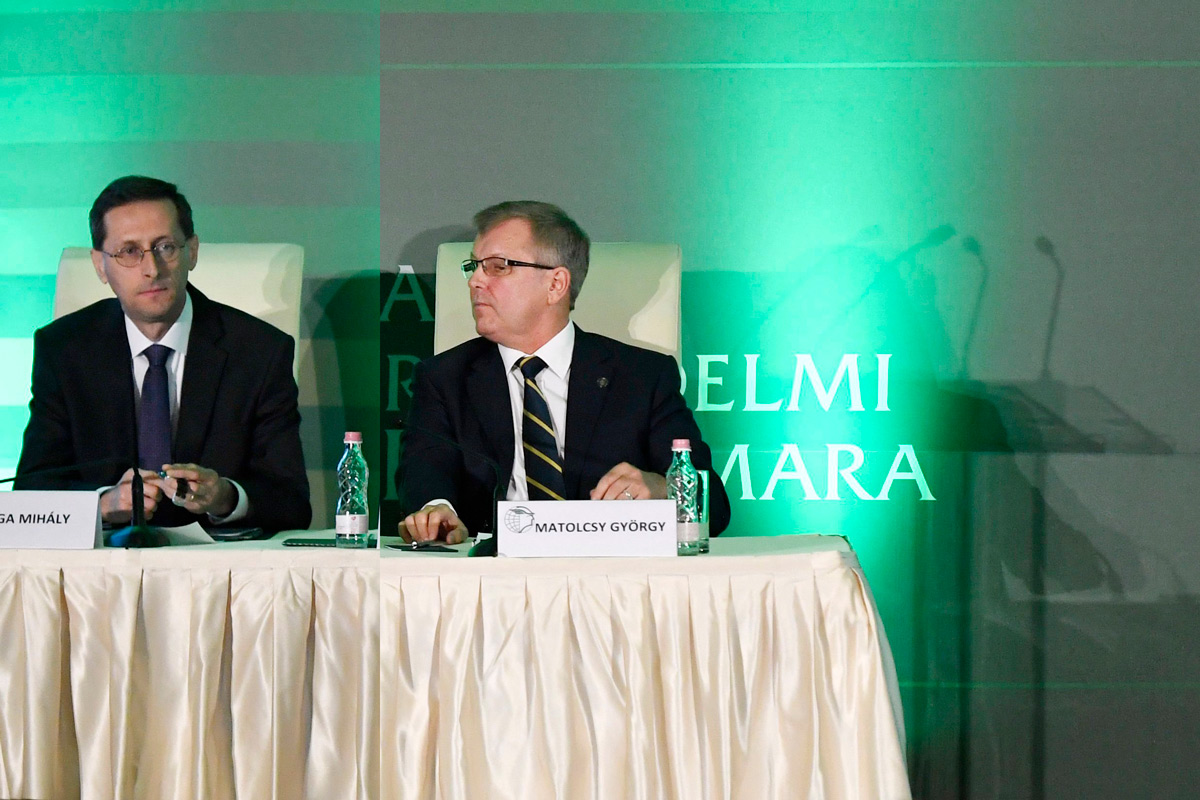 Matolcsy György és Varga Mihály aktuális gazdasági kérdésekről egyeztetett