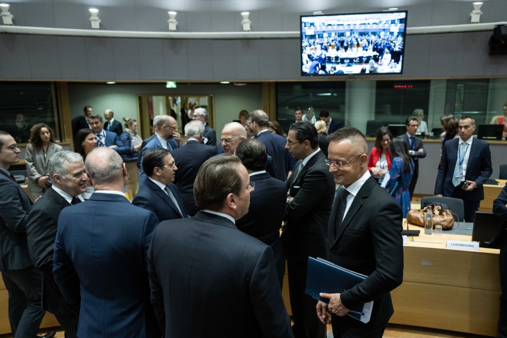 Szijjártó Péter: Nem adjuk fel a béke melletti elkötelezettségünket