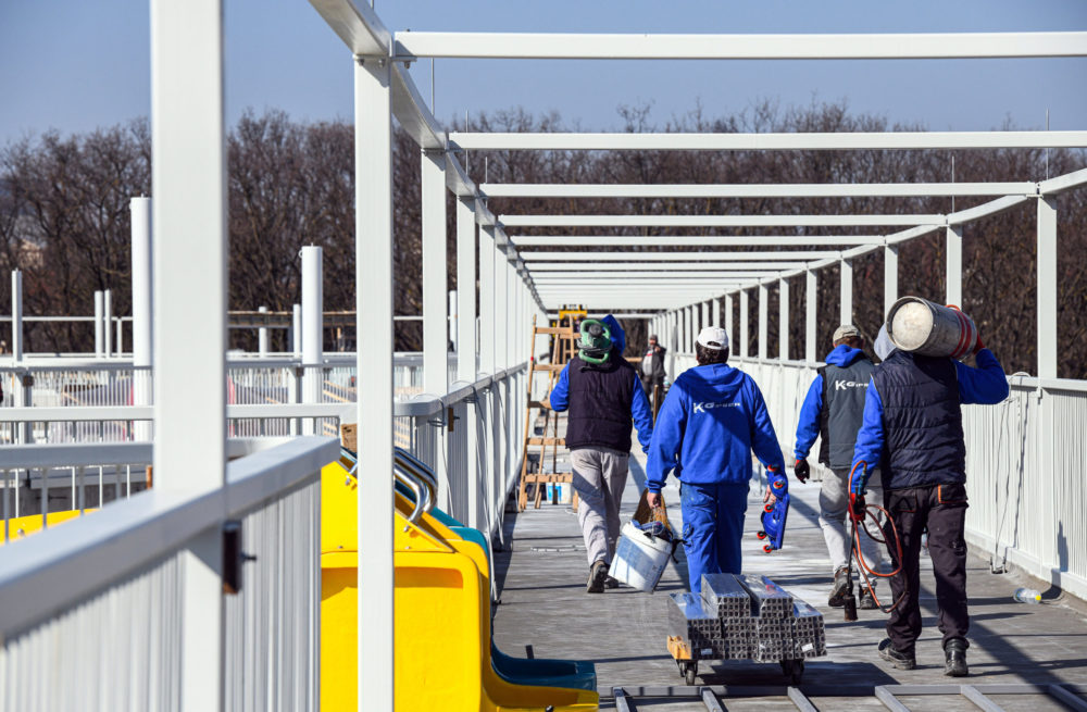 Csak szigorú feltételekkel jöhet Magyarországra vendégmunkás