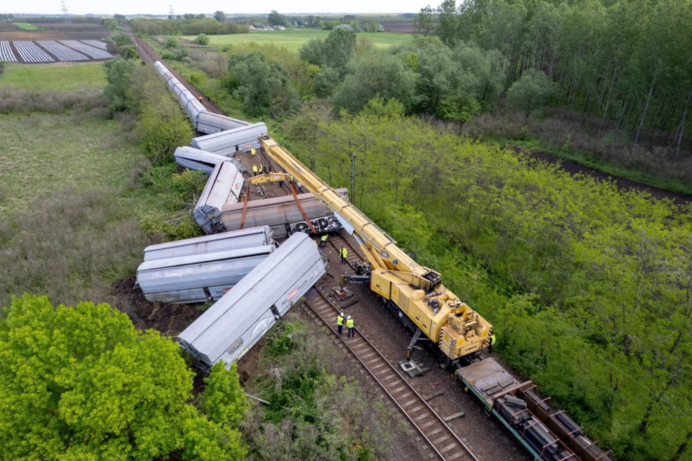 Egy vágányon újraindul a vonatközlekedés Újfehértó és Hajdúhadház között