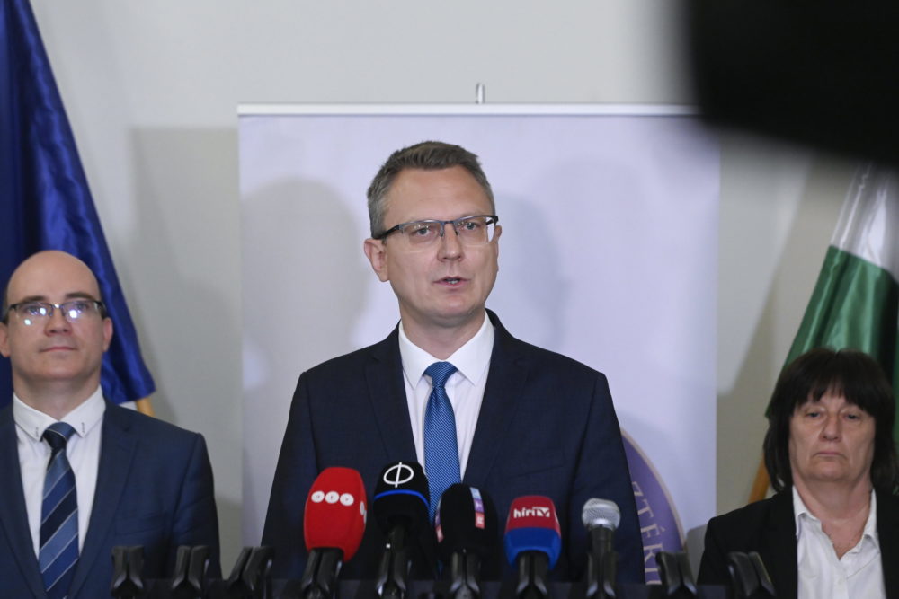 Rétvári Bence: Pályaorientációs mérőeszköz segíti a továbbtanulást