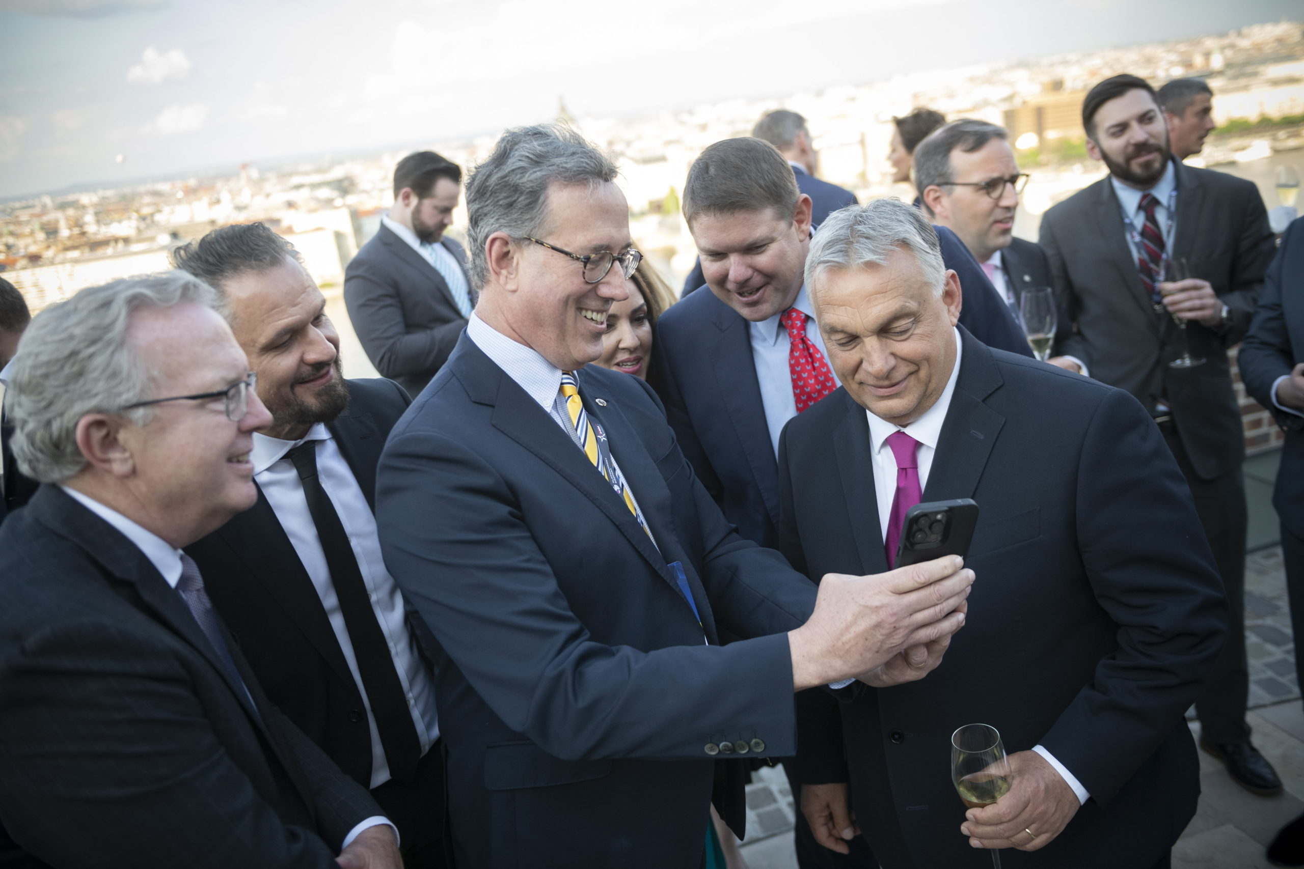 Nagy nemzetközi sajtóvisszhangot kapott a budapesti konzervatív konferencia