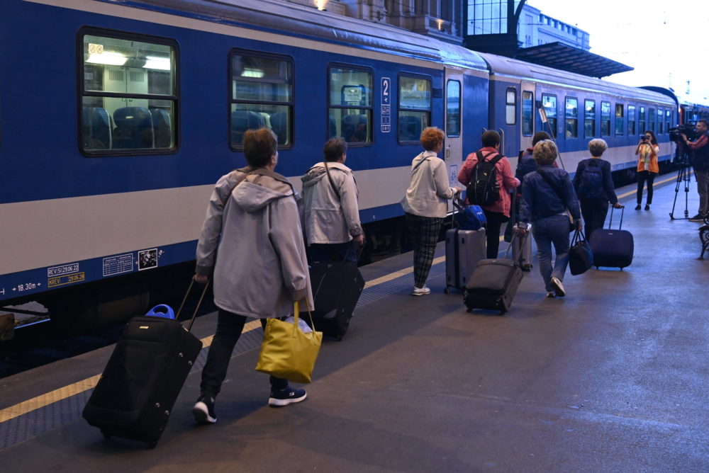 Elindult a Boldogasszony zarándokvonat Budapestről a csíksomlyói búcsúra