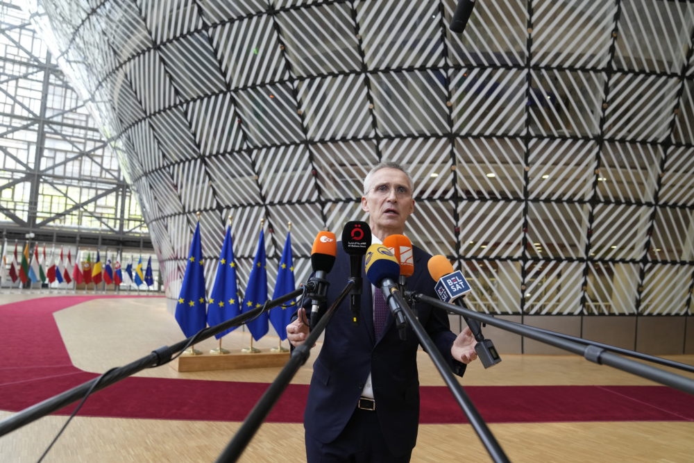 Ukrajna NATO-csatlakozása nincs napirenden, amíg a háború dúl