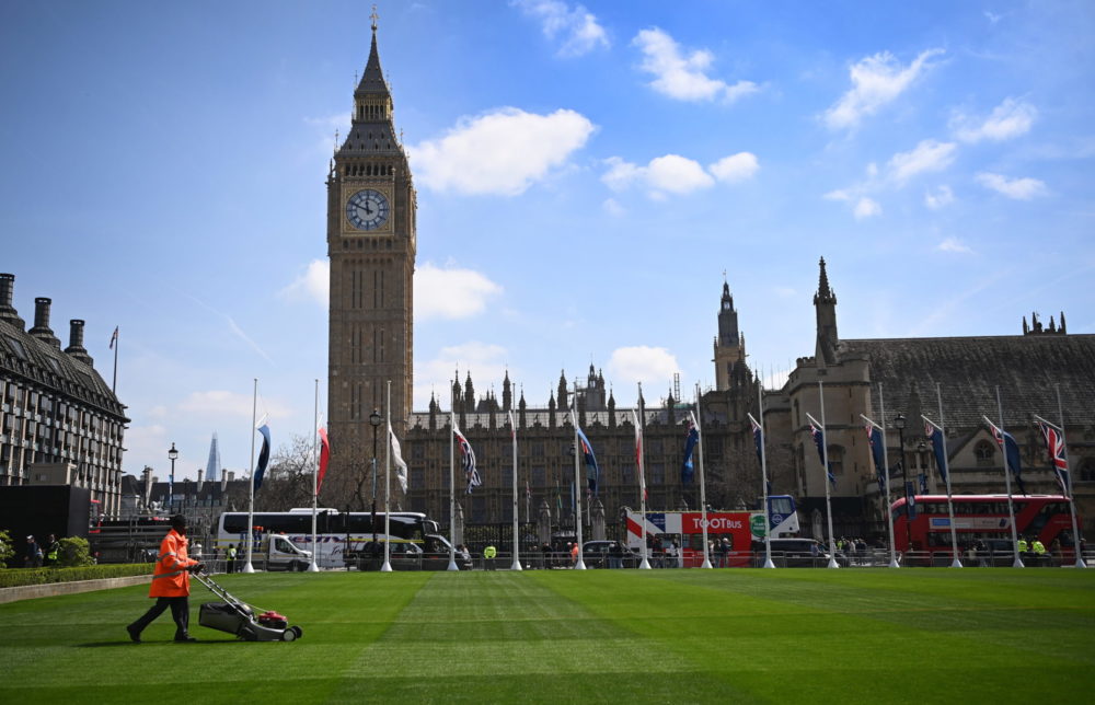 Rekordszámú bevándorló érkezett tavaly Nagy-Britanniába