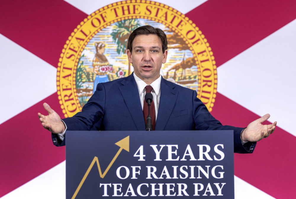 Hivatalosan is beszáll a republikánus elnökjelölti versenybe Ron DeSantis