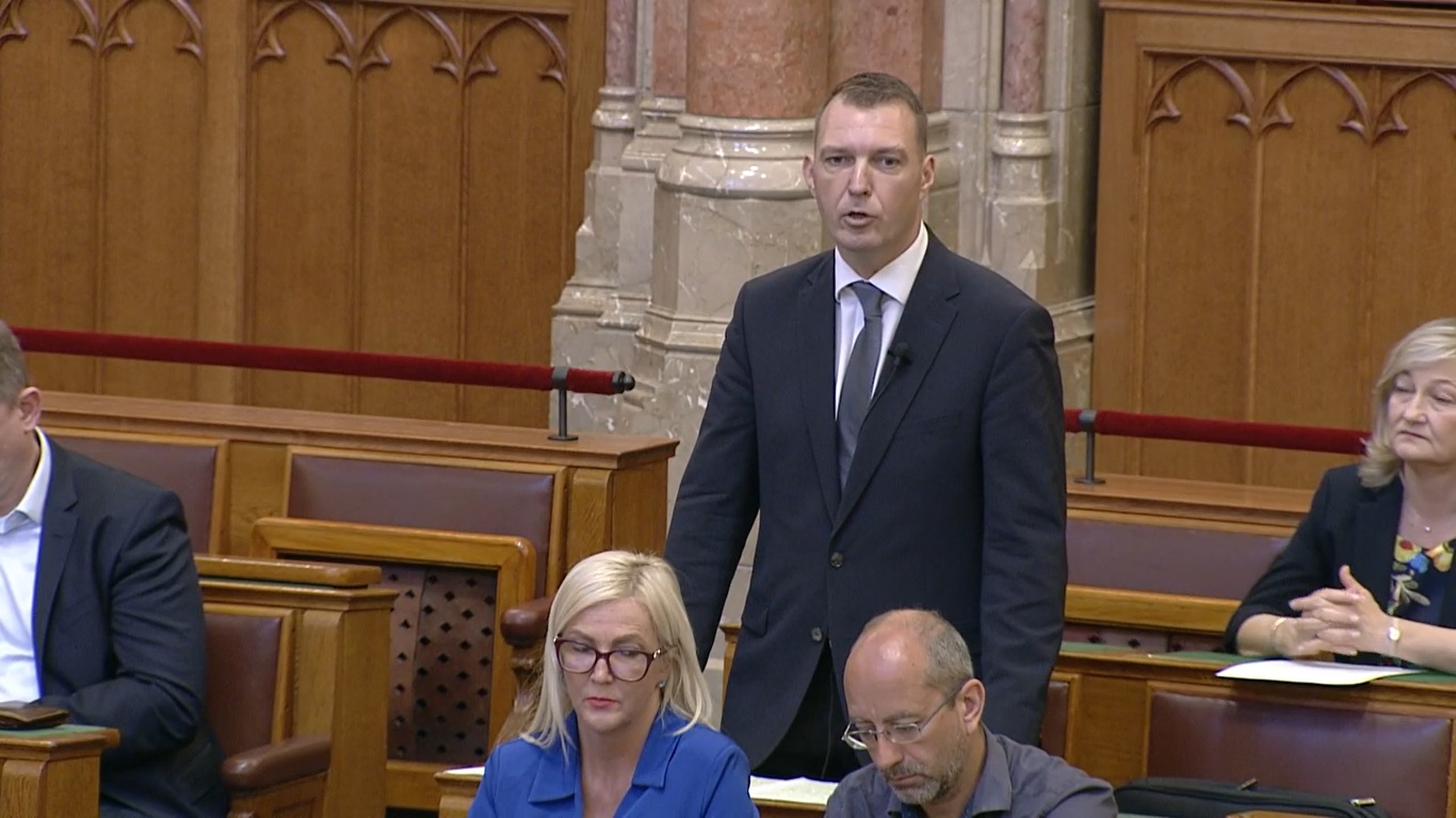 Barkóczi Balázs: Az árnyékkormány a magyarok utolsó reménye!