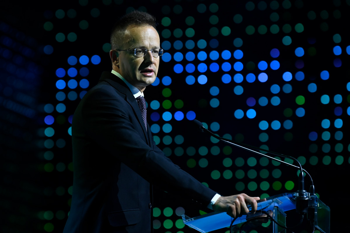 Minden akkumulátorgyár a legszigorúbb előírásokat betartva épül