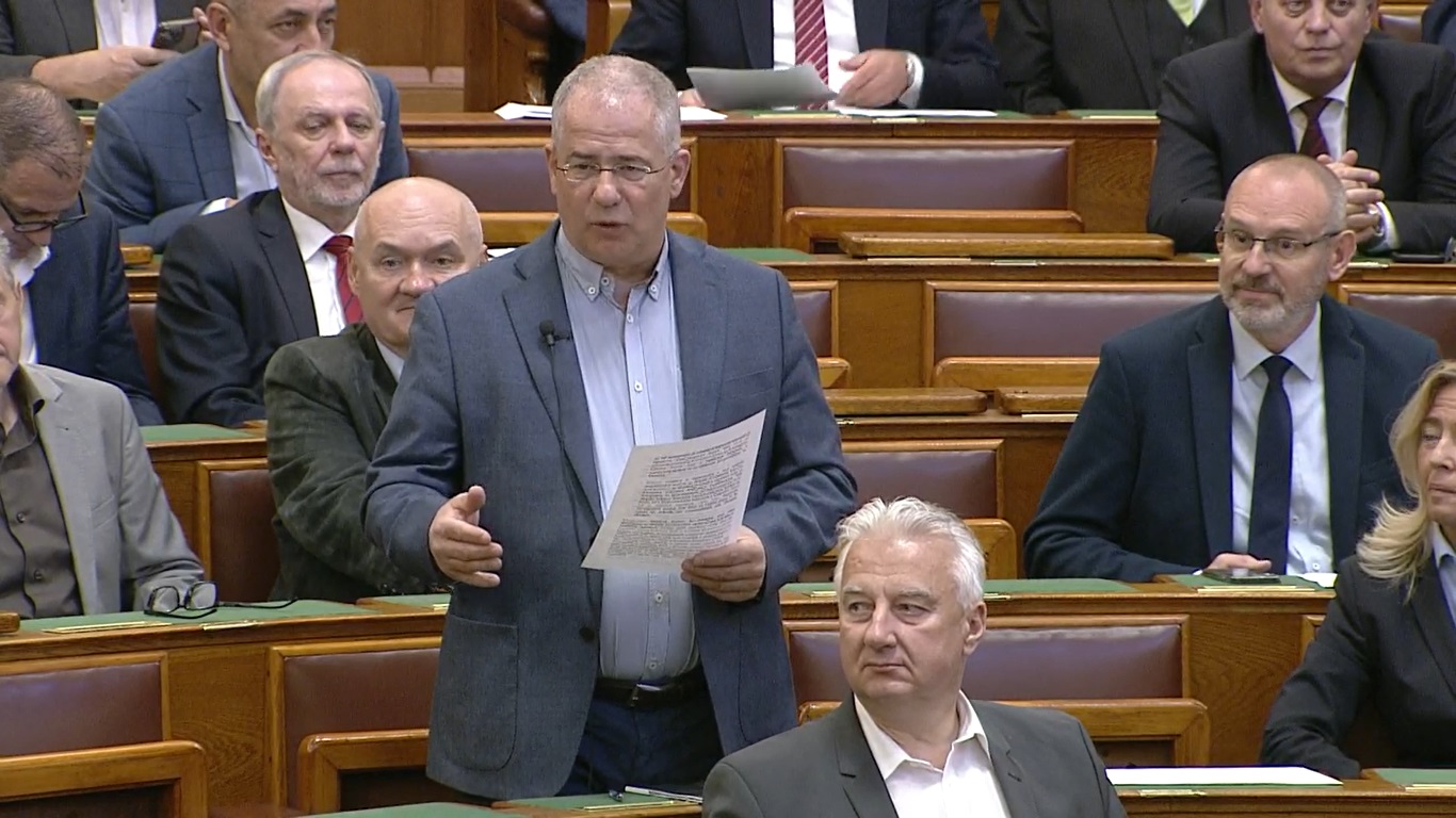 Kósa Lajos: a „fideszes álprobléma” a múlt héten lövöldözéshez vezetett