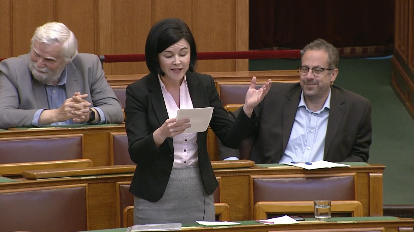 Kunhalmi lendületben: Ez már a fasiszta állam berendezkedése!