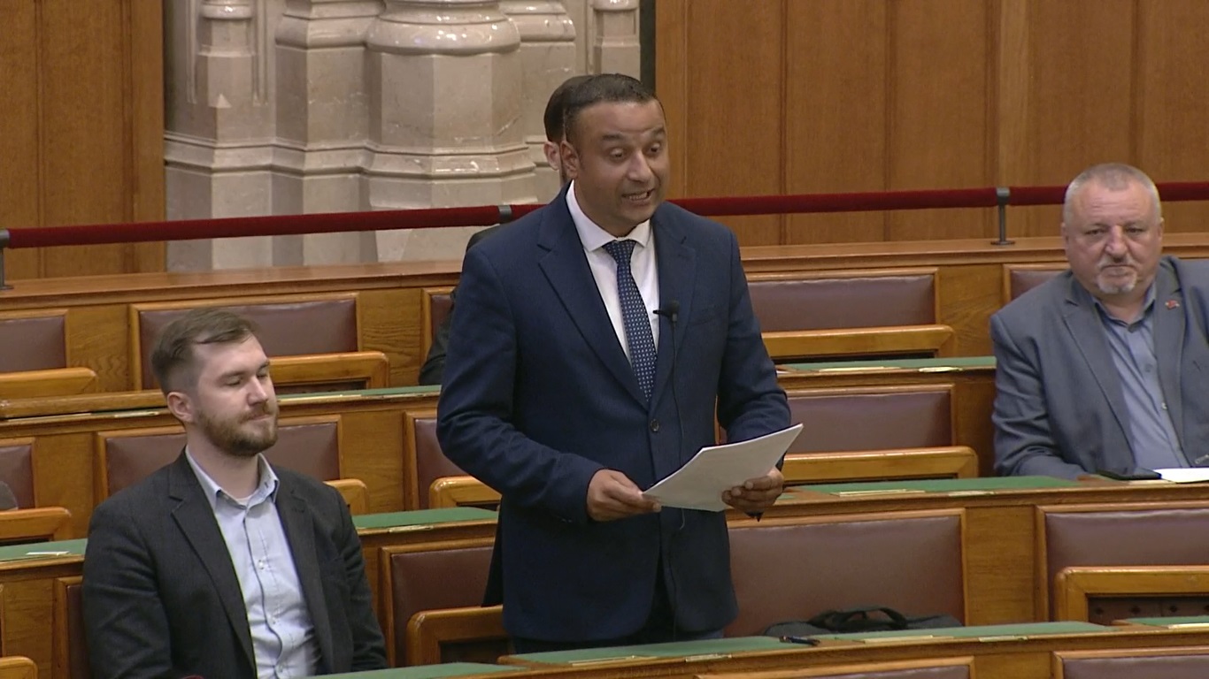 Lőcsei Lajos megpróbált nagyot mondani: „Orbán Viktor terroristasimogatóvá vált!”