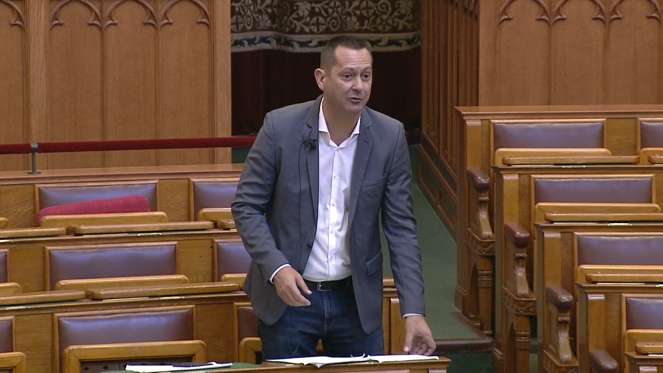 Molnár Zsolt: nemcsak a nemzetközi, hanem a belföldi helyzet is egyre fokozódik