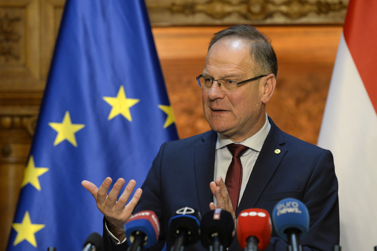 Navracsics Tibor: Hazánk hatékonyan és jól hasznosítja az uniós forrásokat