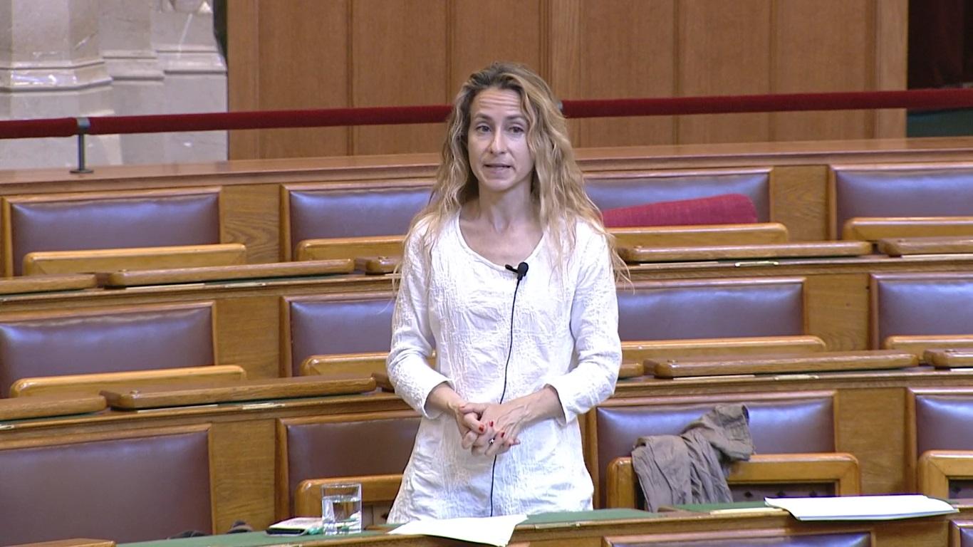 Szabó Rebeka: a klíma védelmével magunkat is védjük