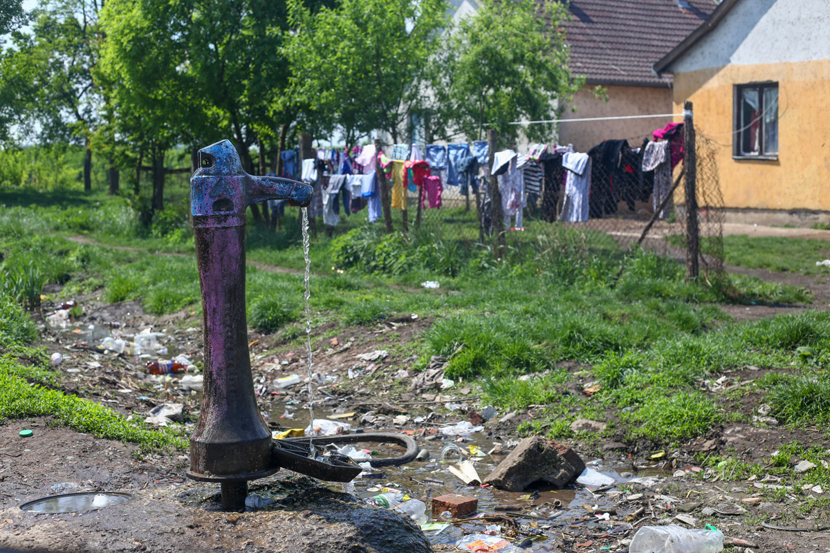 Százezerrel kevesebben szegénységben