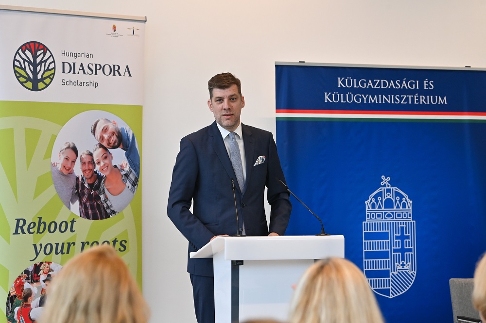 Szilágyi Péter: világszerte erősödnek a hétvégi magyar iskolák