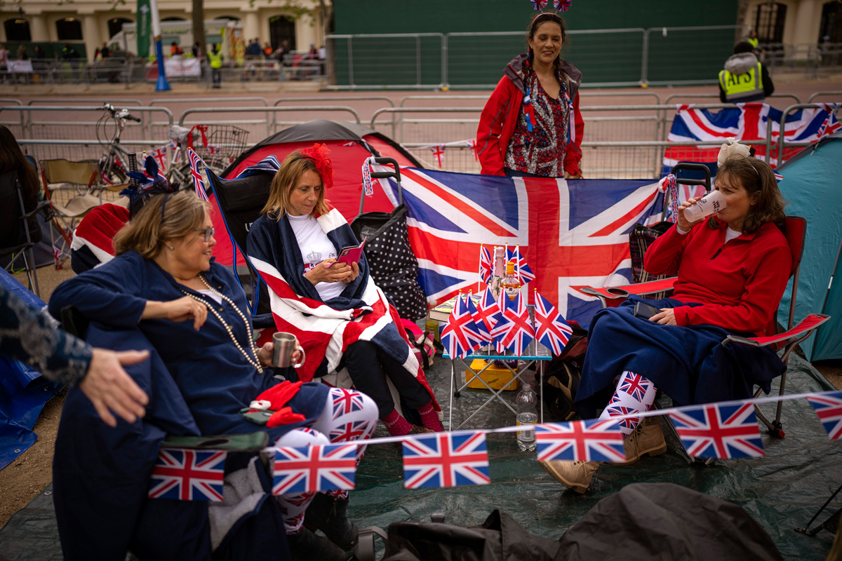 A koronázásra várva