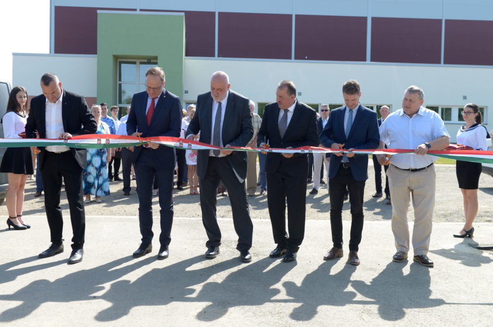 Ipari csarnokot adtak át Fehérgyarmaton