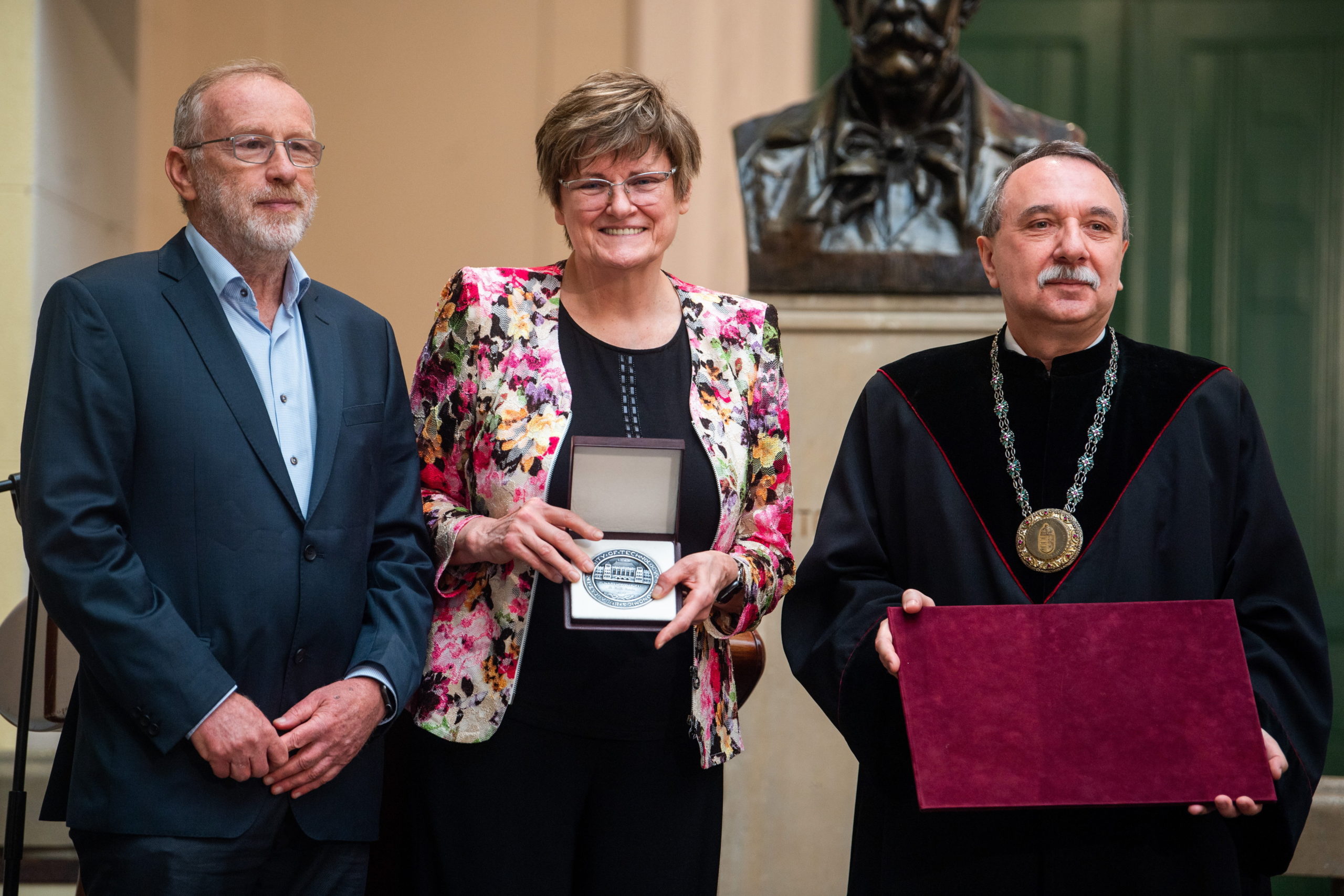 Karikó Katalin Neumann János professzori címet kapott