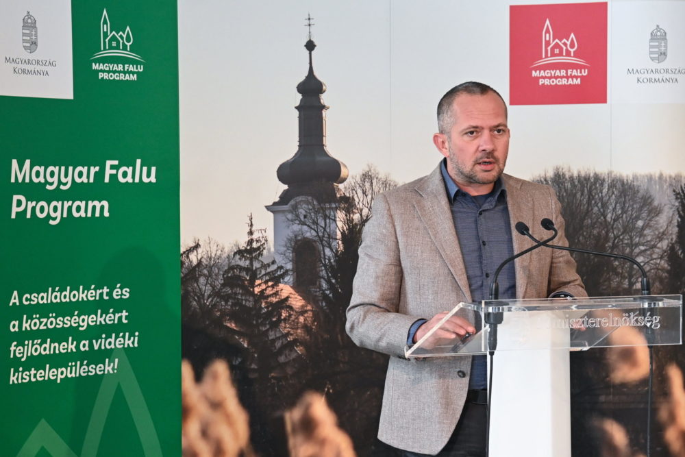 Több mint negyvenezer befogadott falusicsok-kérelem van már