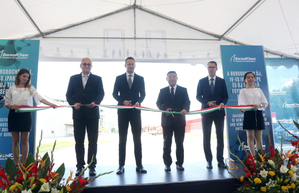 A jelenlegi világgazdasági változások bizonyítják a keleti nyitás sikerét