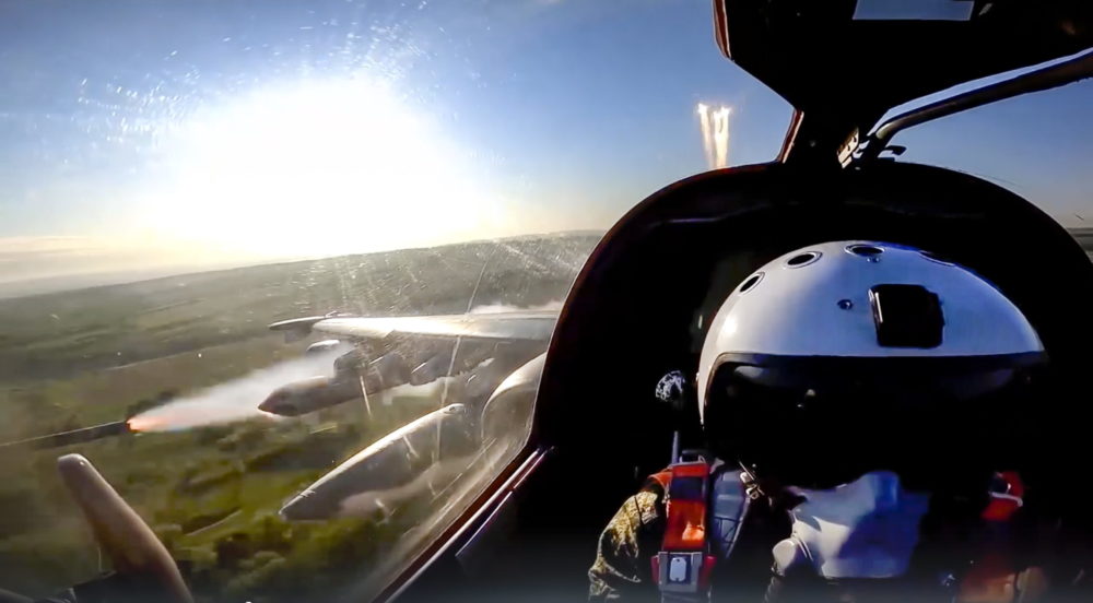 Ukrán légierő: egy ukrajnai katonai repülőteret támadott Oroszország