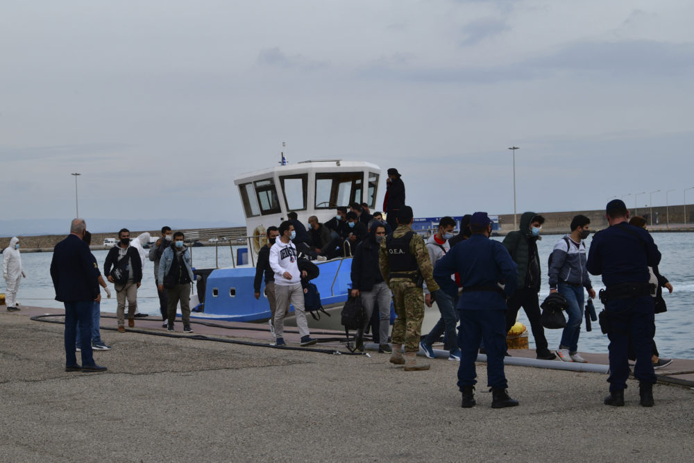 Eurostat: továbbra is emelkedik az EU-ban menedéket kérők száma